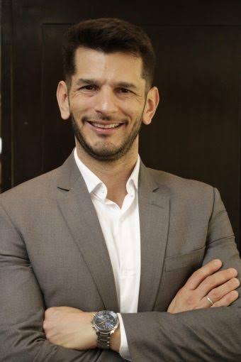 Professor(a) Thiago Zagato